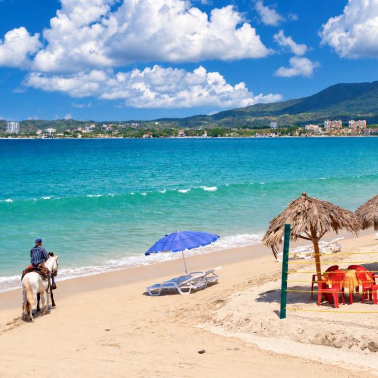 Delfin, at Casa Tres Soles Hideaway, 2Bedroom 2 Bath, Pool, near Beach and Downtown Bucerias - Apartamento de 2 dormitorios - 62