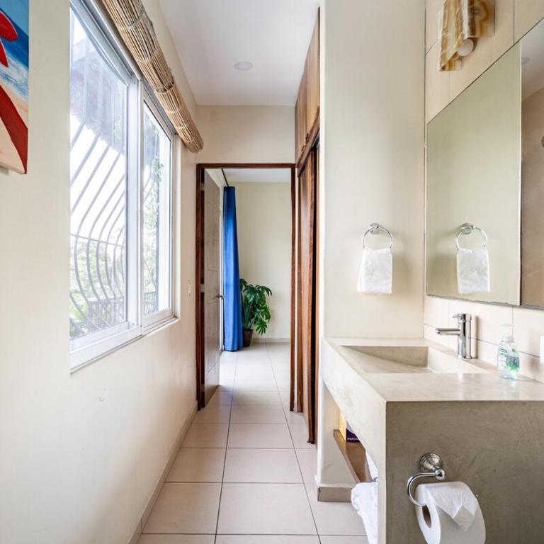 Delfin, at Casa Tres Soles Hideaway, 2Bedroom 2 Bath, Pool, near Beach and Downtown Bucerias - Apartamento de 2 dormitorios - 67