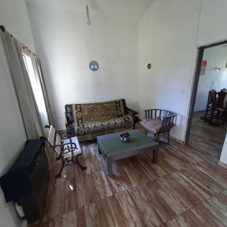A la Vuelta del Mar -Enero se alquila por semana, de sabado a sabado - 8 personas - Four-Bedroom House - 5
