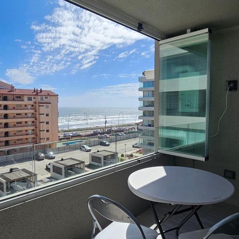 Departamento Comodo y Con Vista al Mar - Three-Bedroom Standard Apartment - 1