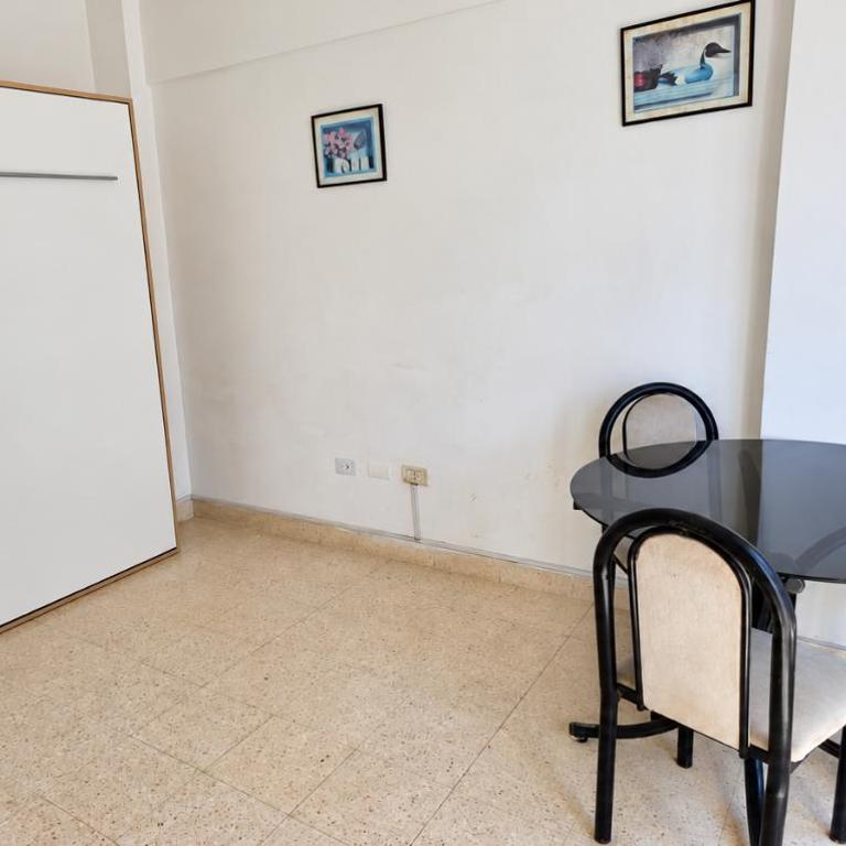 Monoambiente con balcón cerca de Plaza Mitre - Apartamento Estudio - 1 cama doble - 2