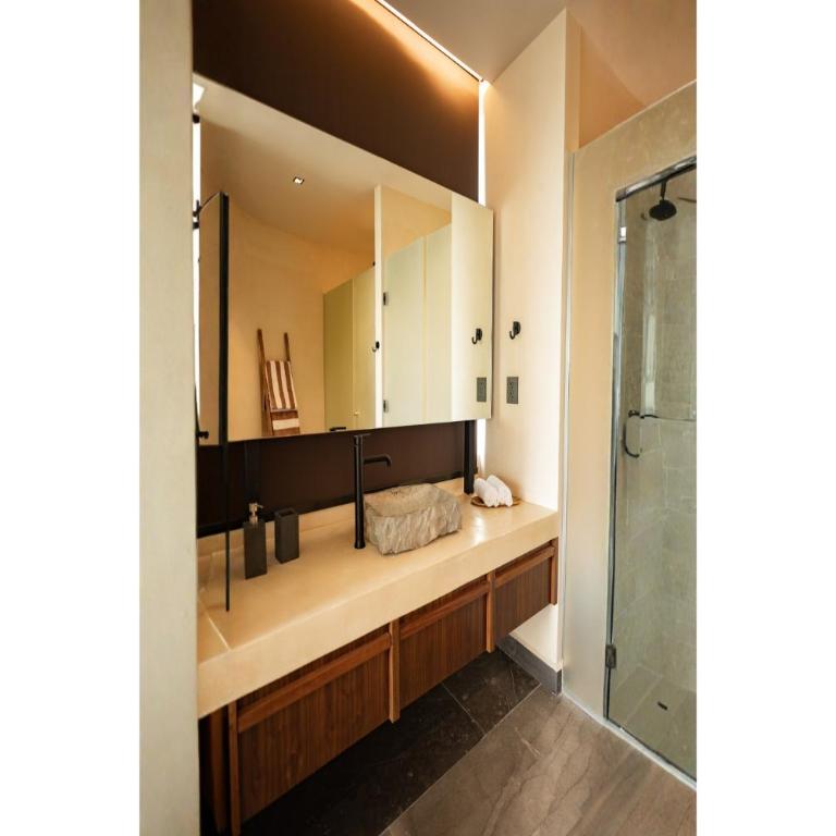 2-Bedroom Luxury Penthouse with Private Pool & Rooftop - Apartamento - 21