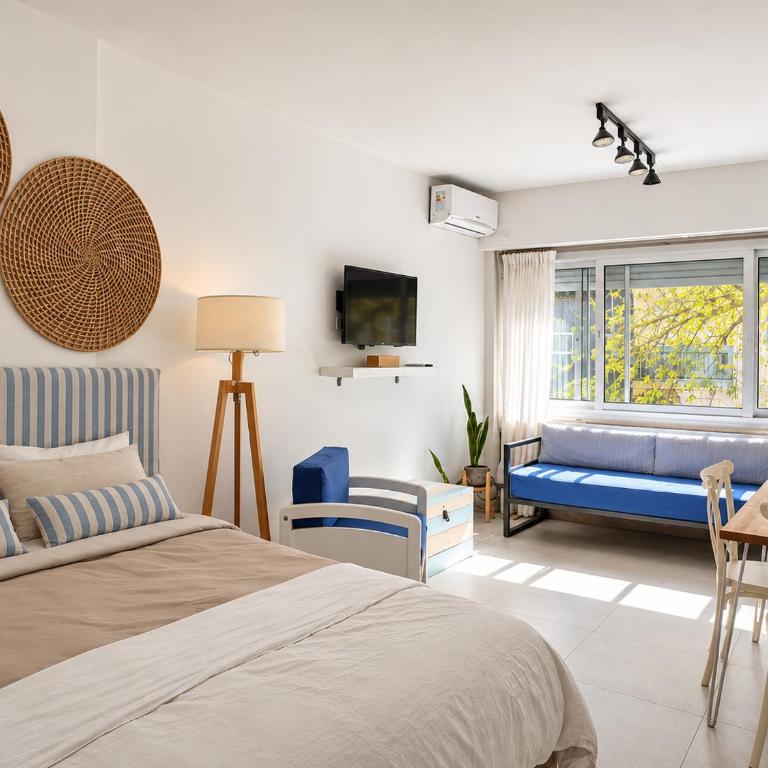 Mar del Plata para dos - depto luminoso a pasos de la playa - One-Bedroom Apartment - 1