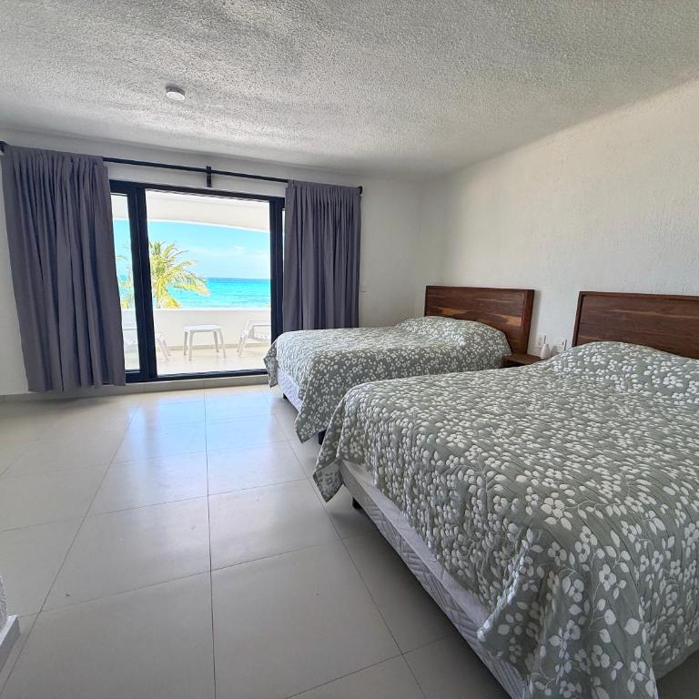 Wonderful Beachfront Villa - best value and private beach! - Villa mit 3 Schlafzimmern - 3