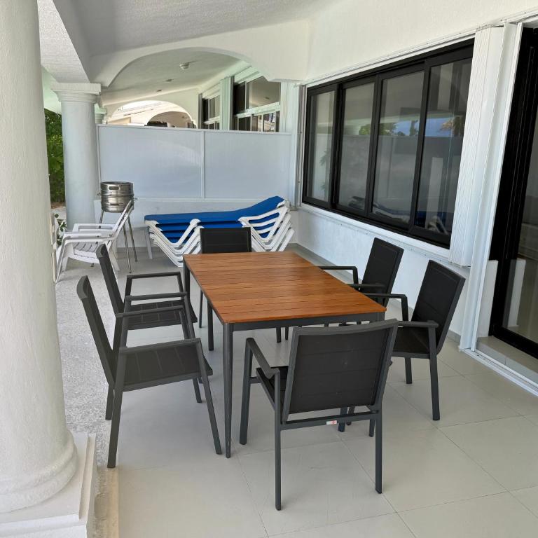 Wonderful Beachfront Villa - best value and private beach! - Villa mit 3 Schlafzimmern - 16