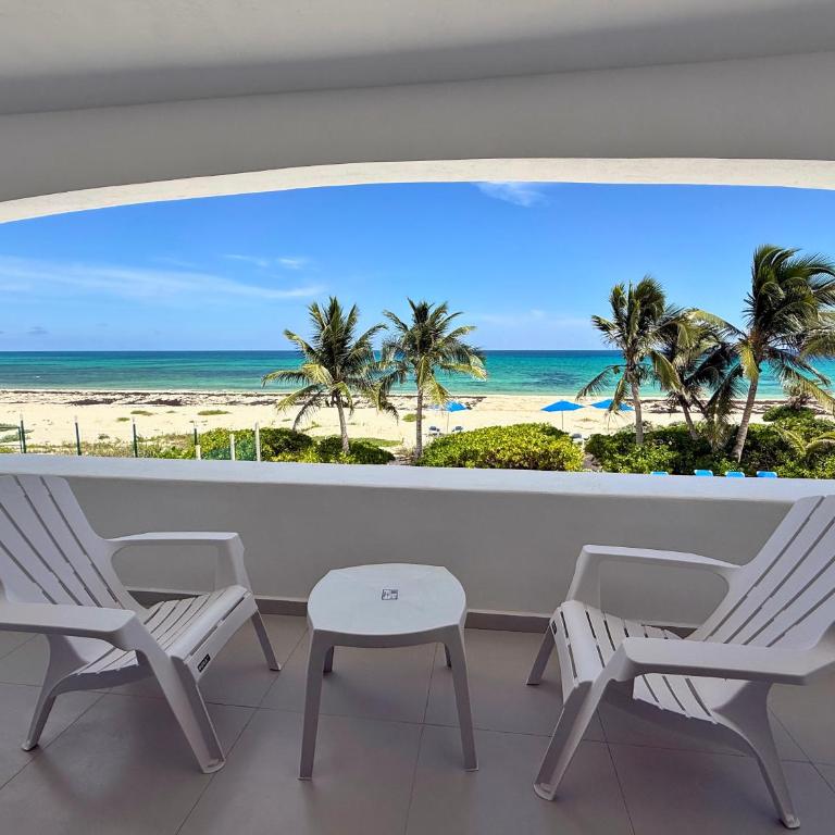 Wonderful Beachfront Villa - best value and private beach! - Villa mit 3 Schlafzimmern - 18