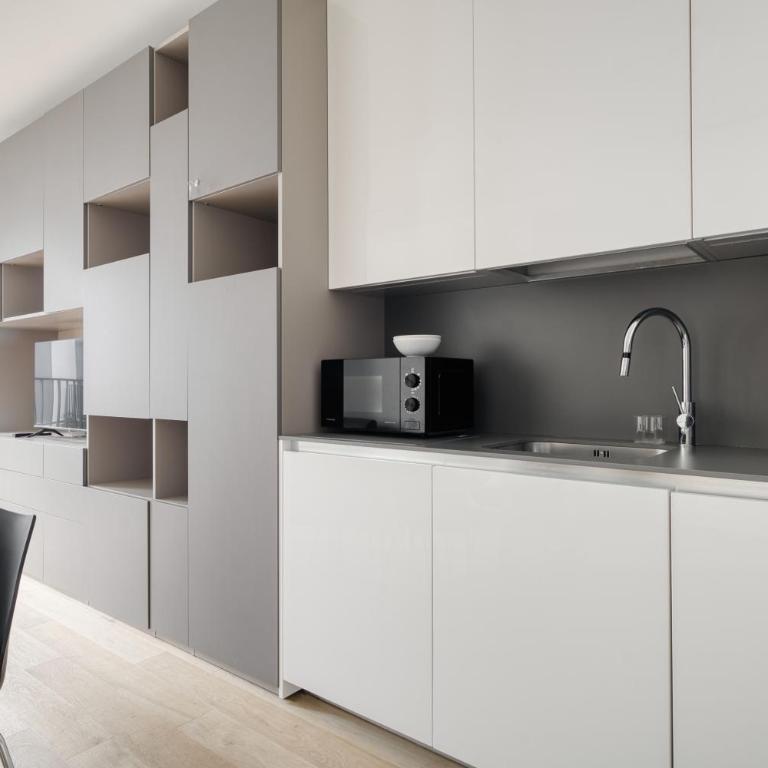 Design flat - 5 minuti Duomo M4 - WiFi - AC - Appartamento con 1 Camera da Letto - 10