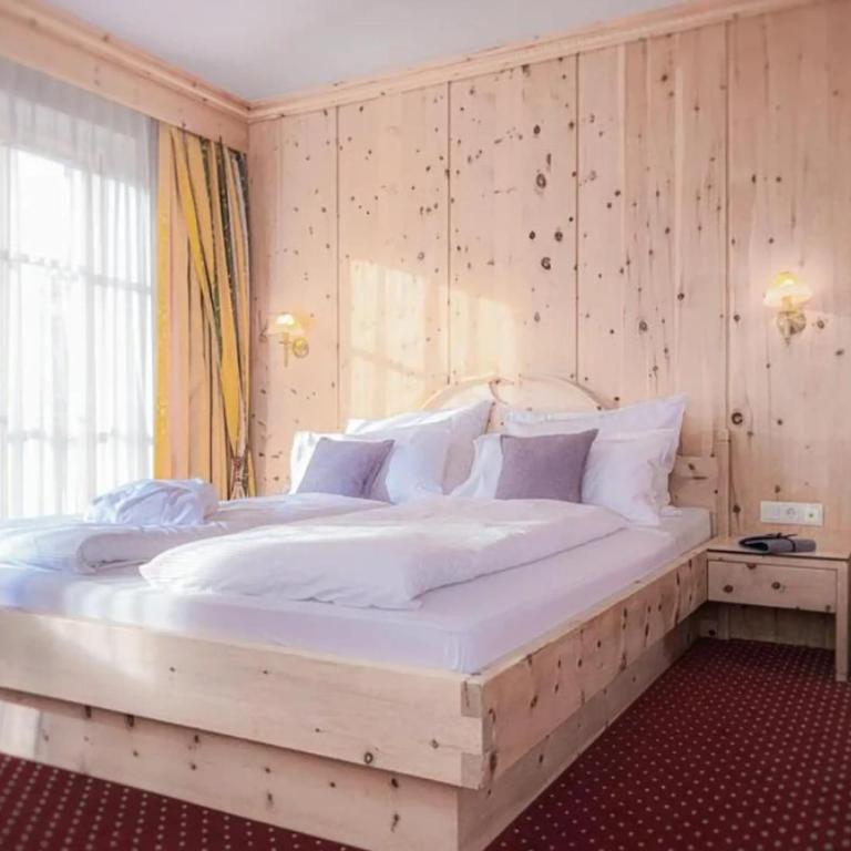 Hotel Silbertal by Alpeffect Hotels - Camera Matrimoniale Familiare - 4