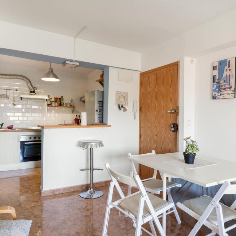 Nice Apartment On The Coast - Apartamento con terraza - 6