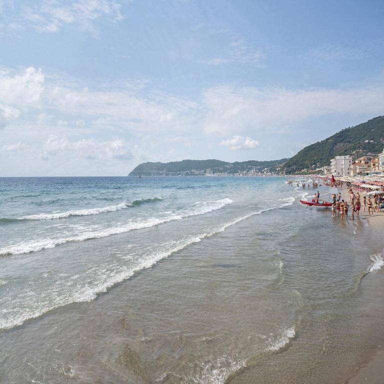 Loft nel Centro di Alassio - Apartment with Shower - 19