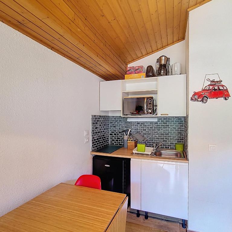 2 prvilb66 - Studio - Vue sur Montagne - 3