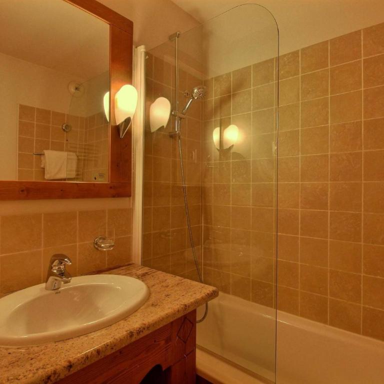 Arc 1950, Appartement 2 chambres Duplex & Cheminée, 6 pers, Vue Montagne, Sauna, Hammam, Jacuzzi, salle de fitness, Piscine intérieure chauffée - Apartment mit 2 Schlafzimmern und Bergblick - 17