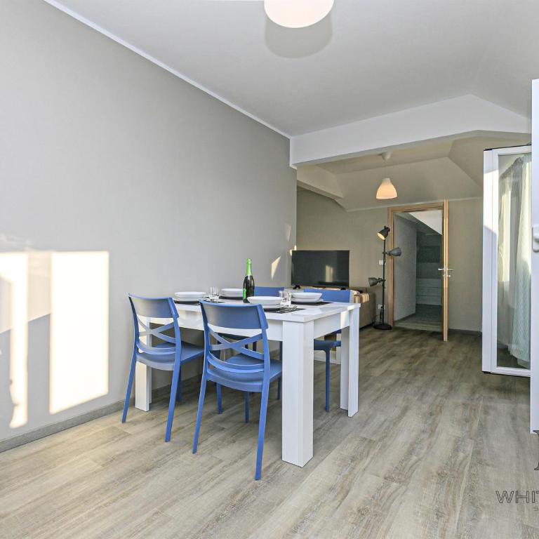 Penthouses with Parking and terraces in Palazzo San Paolo By ML WHITE HOUSE - Two-Bedroom Apartment with Balcony and Terrace - 24
