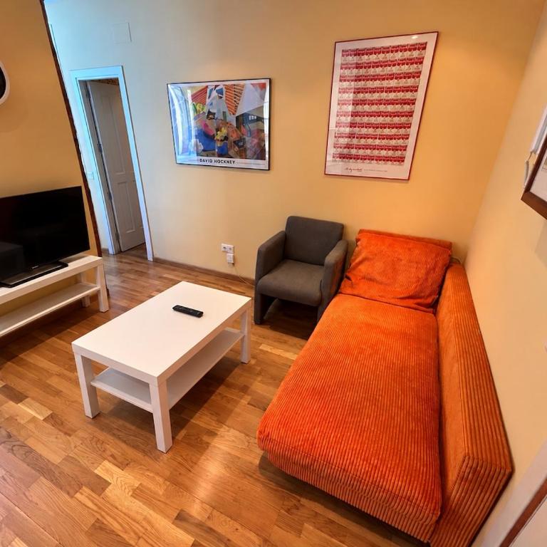 Piso en pleno corazón de Madrid barrio de Chueca y Justicia - Apartamento de 2 dormitorios - 2