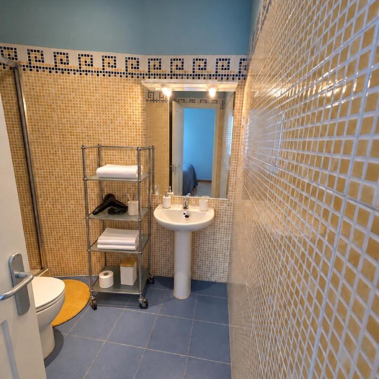Piso en pleno corazón de Madrid barrio de Chueca y Justicia - Apartamento de 2 dormitorios - 7