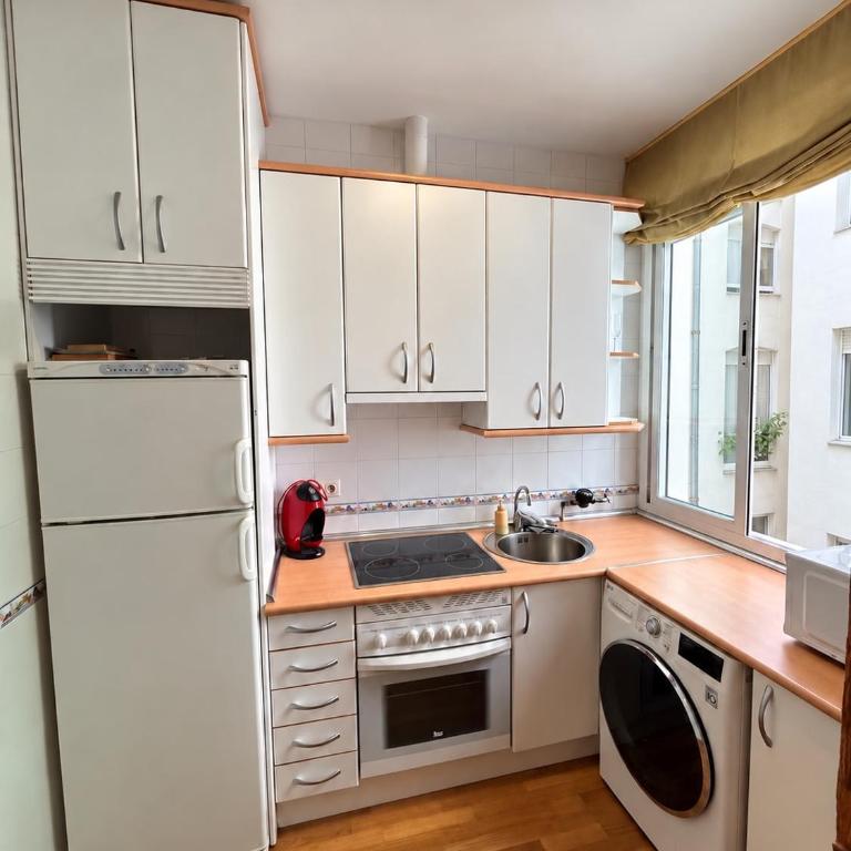 Piso en pleno corazón de Madrid barrio de Chueca y Justicia - Apartamento de 2 dormitorios - 3