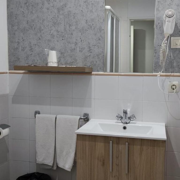 AHC Hoteles Cáceres - Habitación Doble - 2 camas - 4