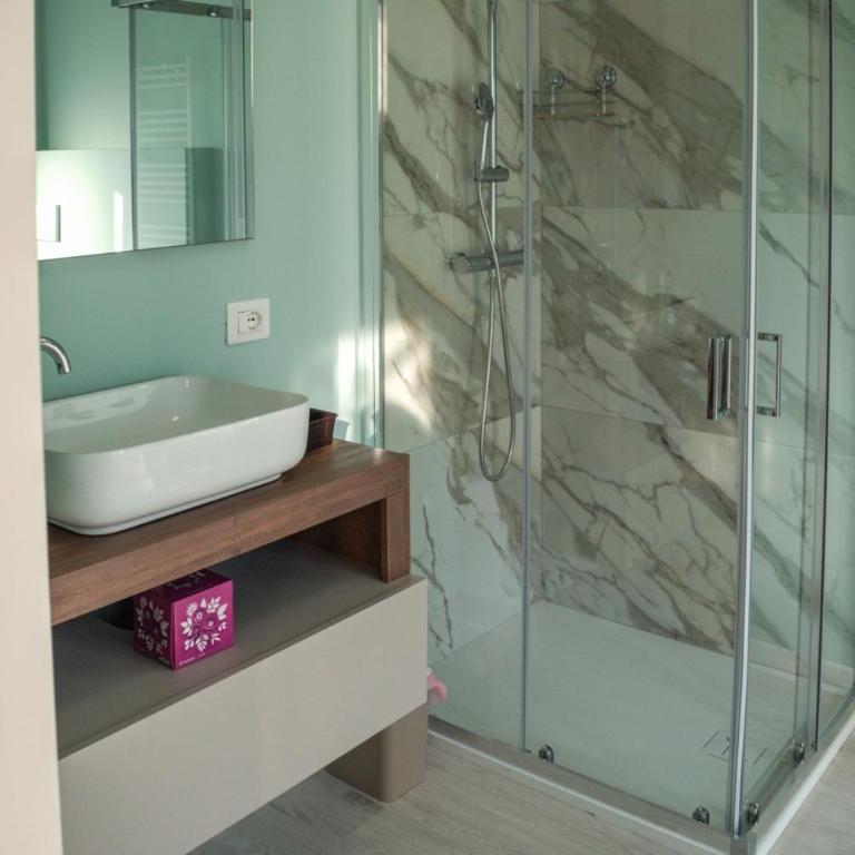 SOLEA Rooms - Zimmer mit Kingsize-Bett und Balkon - 1