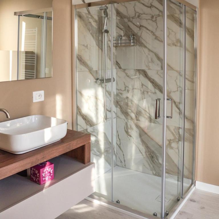 SOLEA Rooms - Doppelzimmer mit Balkon - 11