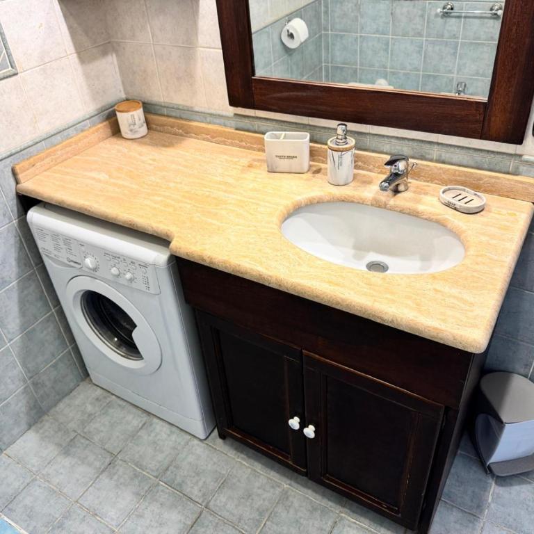 Ostia Daisy Apartment - Pet & Family Friendly - Appartamento con 1 Camera da Letto - 15