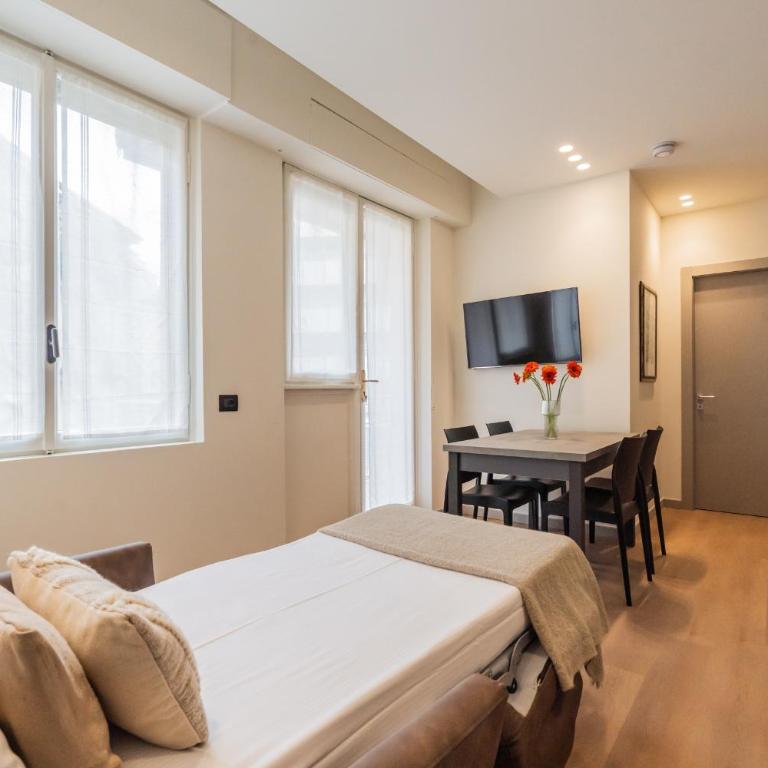 Close To Everything Apts - Apartment - 21
