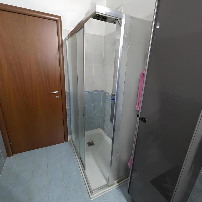 San Siro Bisceglie M1 Garage Gratis - Appartamento Deluxe con 2 Camere da Letto e Vista Giardino - 9