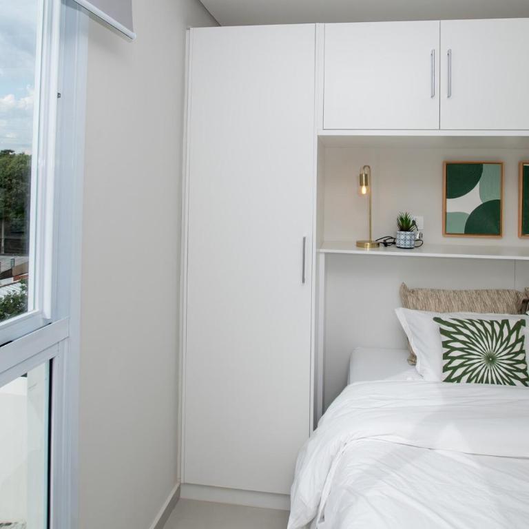 First Living 2BR with Pool Gym & Fast WiFi - Apartment - 12