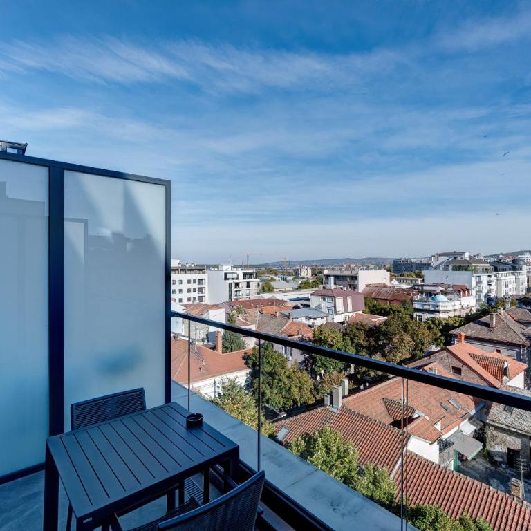 Dorćol Center Suites 2 - Double Room with Terrace - 8