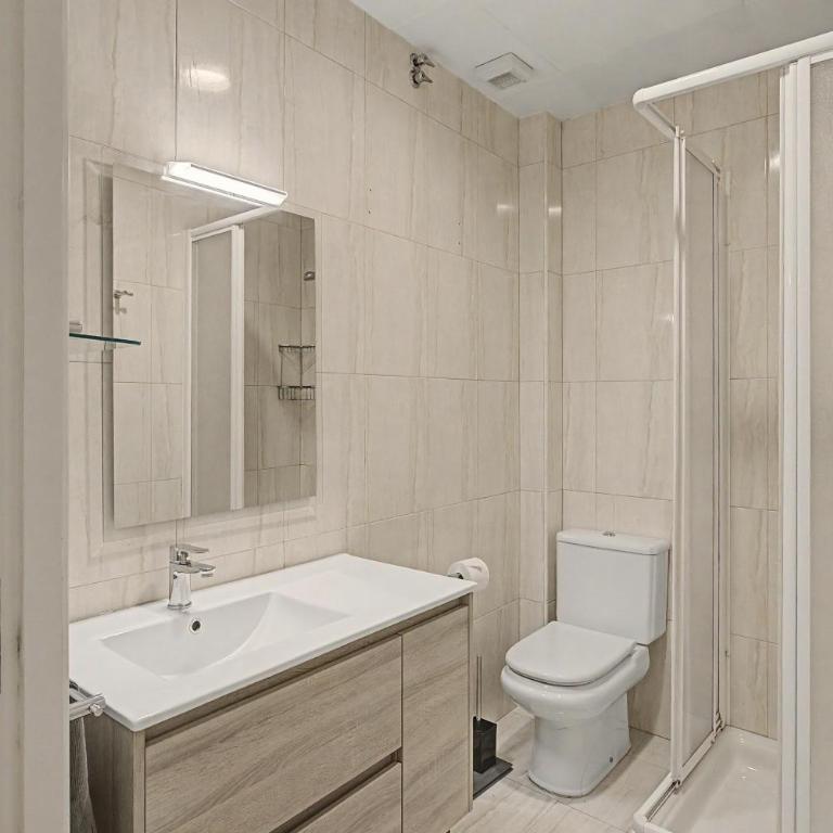 Sant Antoni Baixos - Apartamento de 1 dormitorio con vistas a la ciudad - 10