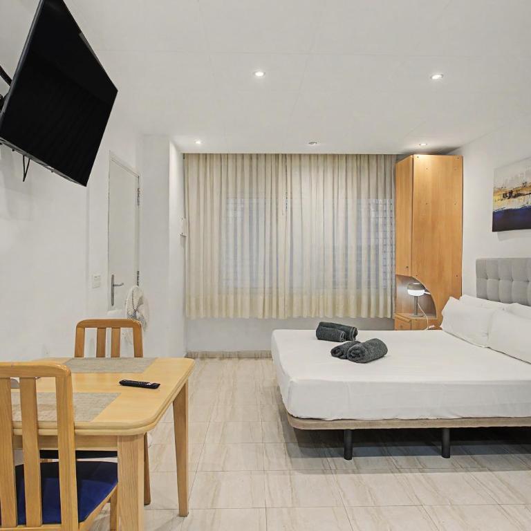 Sant Antoni Baixos - Apartamento de 1 dormitorio con vistas a la ciudad - 3