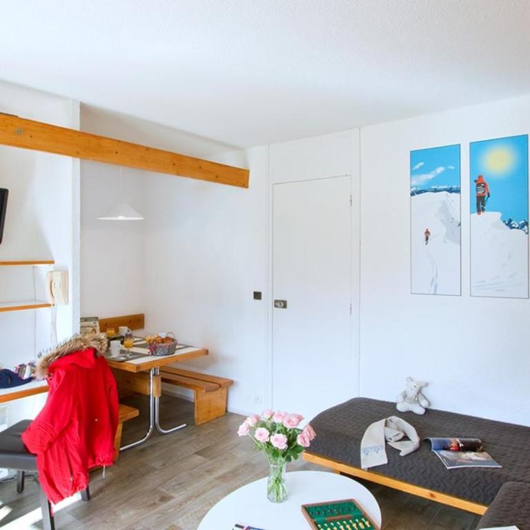Résidence Bellecote - One-Bedroom Apartment with Balcony - 1