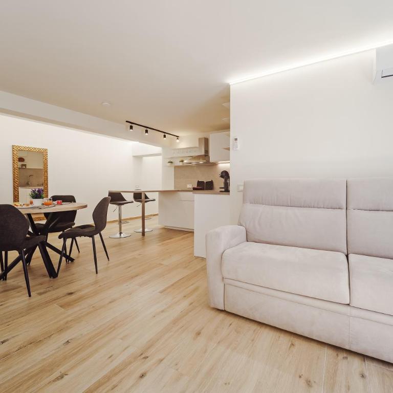 Amari Central Chic - Appartamento con 2 Camere da Letto - 3