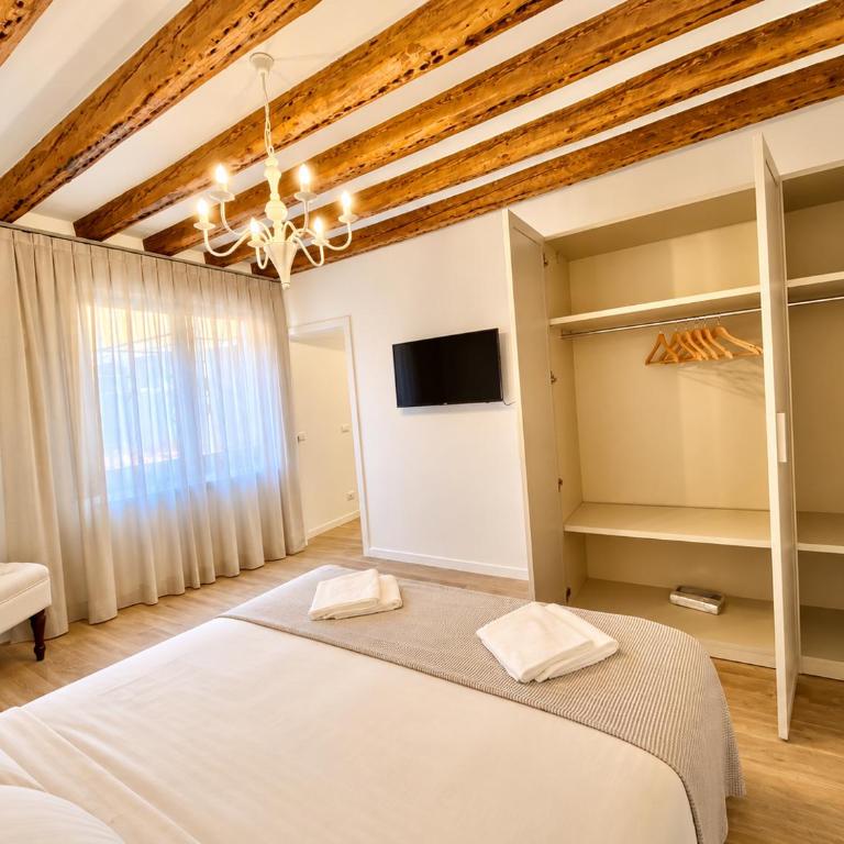 Suite House 4343 apartments - Suite with City View - 7