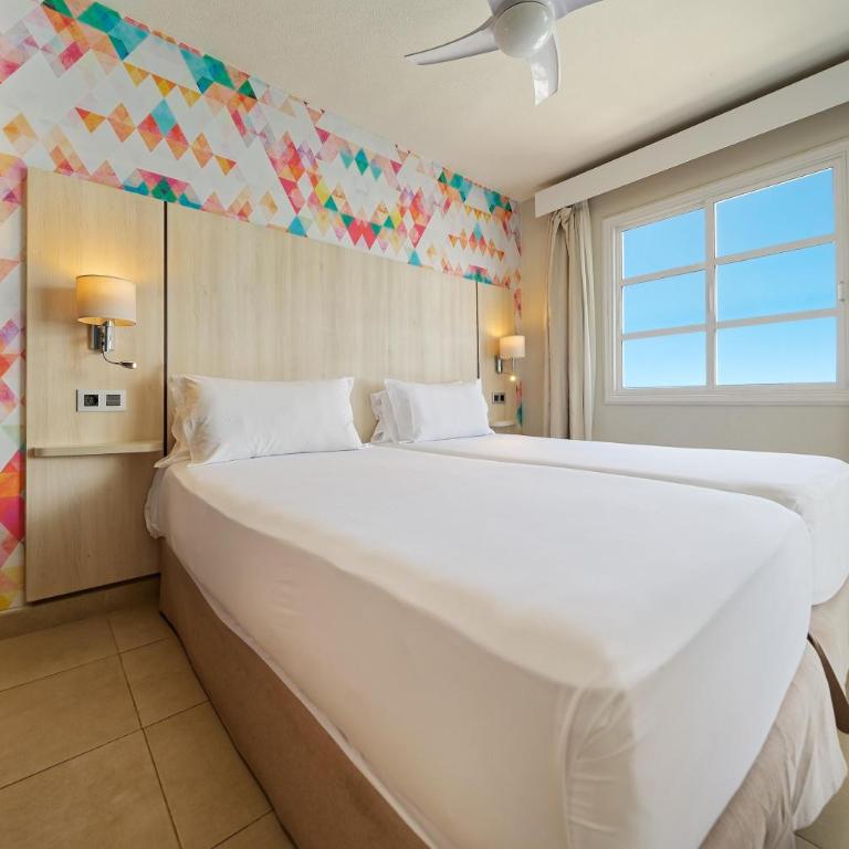Servatur Isora Suites - Suite Familiar con vistas a la piscina - 1