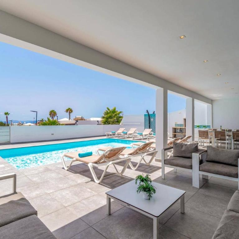 Villa Aqualava 2 by Villa Plus - Villa - 4