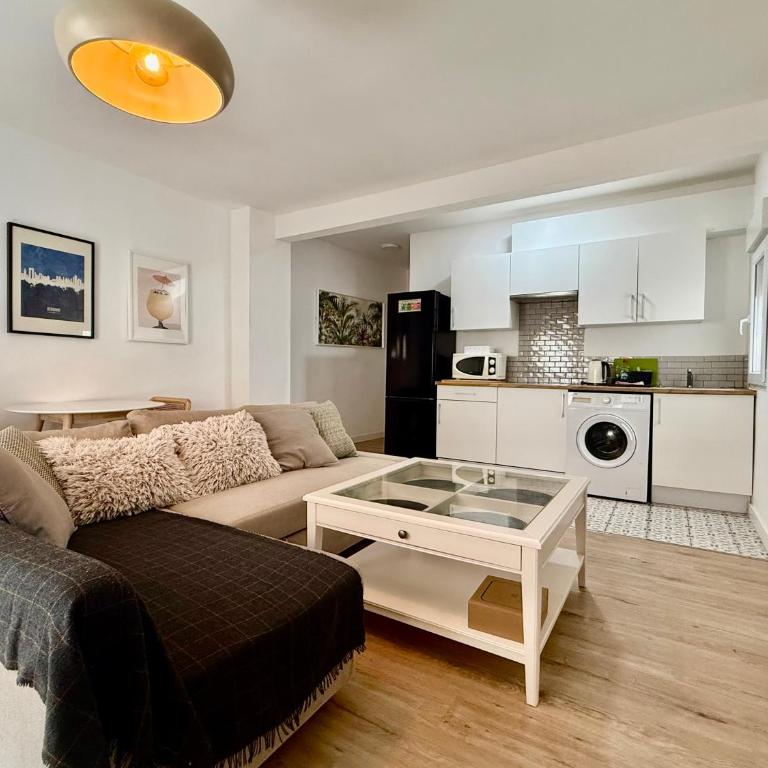 Casa de la Palma in the Old Town of Benidorm - Apartamento de 3 dormitorios con balcón - 1