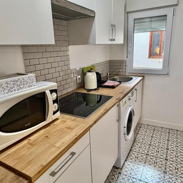 Casa de la Palma in the Old Town of Benidorm - Apartamento de 3 dormitorios con balcón - 8