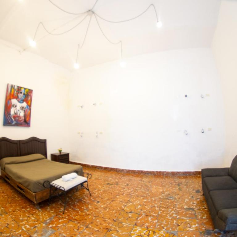 Gente de Más Bnb - Habitación Doble con baño compartido - 1