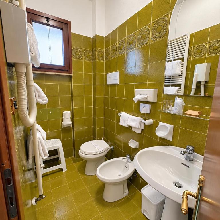 Hotel Lugana Parco Al Lago - Camera Tripla Standard - 3