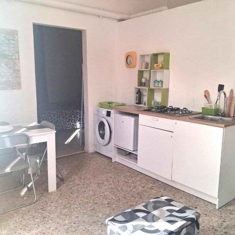 BRONZI e STRAIT HOME - Monolocale - 12