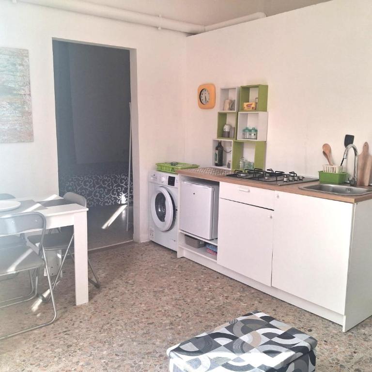 BRONZI e STRAIT HOME - Monolocale - 23