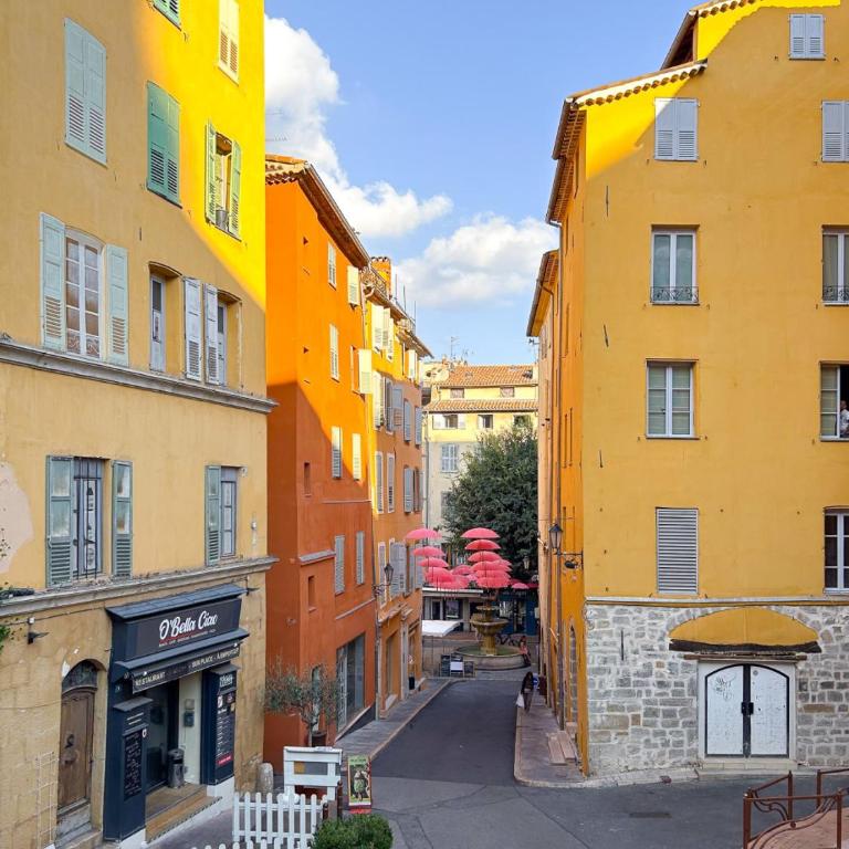 Elegance & Panoramic View in Grasse, Near Cannes - Appartement 2 Chambres - 82