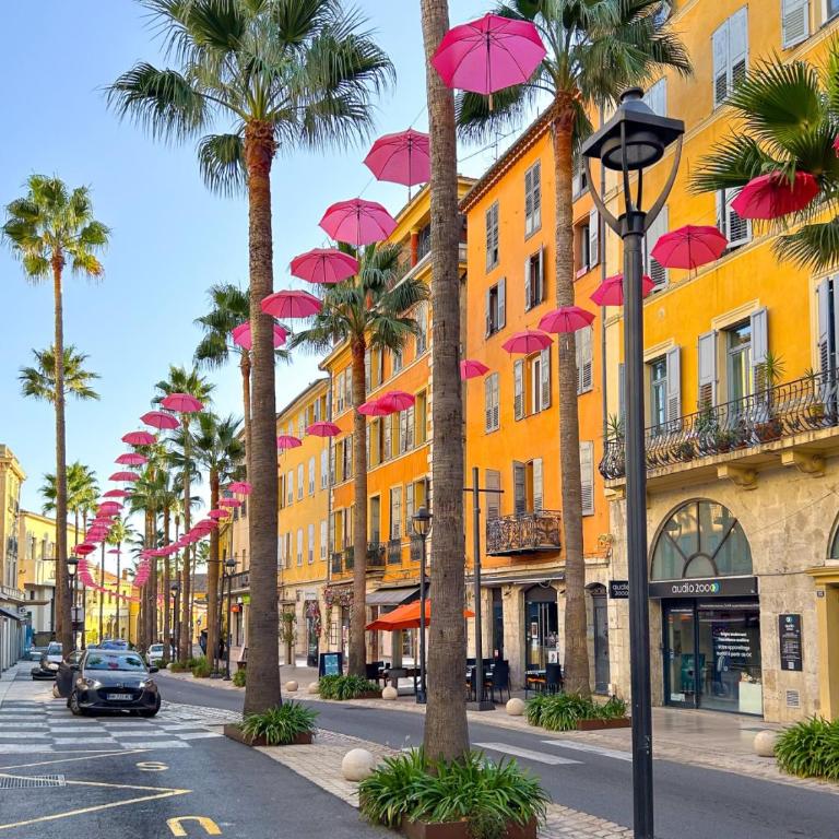 Elegance & Panoramic View in Grasse, Near Cannes - Appartement 2 Chambres - 81