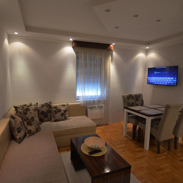 Apartmani MD - Apartment with Balcony - 5