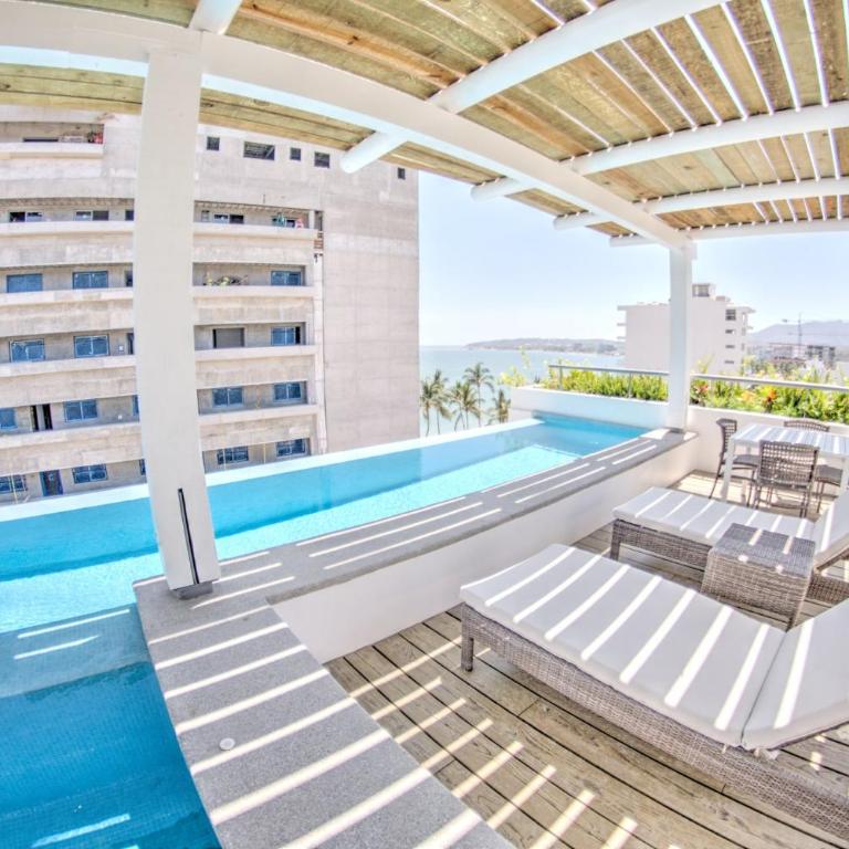 Casa Las Palmas - Condos by the Beach with Rooftop Pool - Apartamento - 1