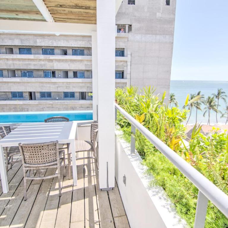 Casa Las Palmas - Condos by the Beach with Rooftop Pool - Apartamento - 11