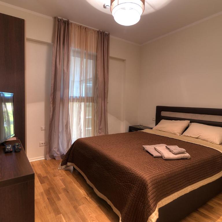Budva Riviera SeaView Apartments - Apartman sa 2 Spavaće Sobe, Terasom i Pogledom na More - 4