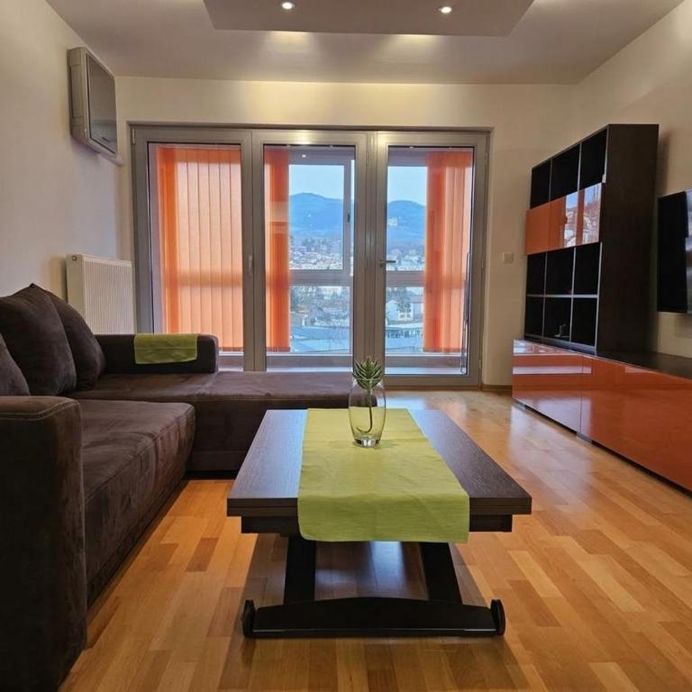 Bright 1-bedroom apartment with garage in Sarajevo - Apartman sa 1 Spavaćom Sobom - 3