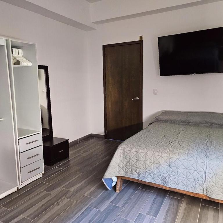 Comodo, espacioso, alberca, asador y amenidades - Apartamento de 2 dormitorios - 4