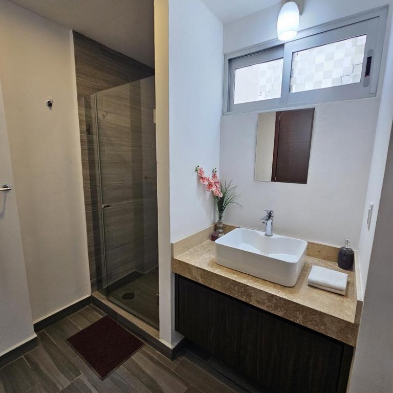 Comodo, espacioso, alberca, asador y amenidades - Apartamento de 2 dormitorios - 23